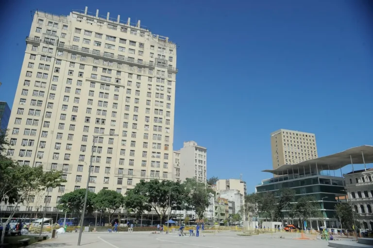 Arranhando o Céu